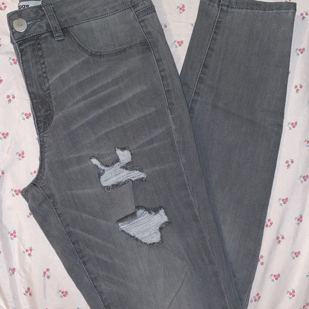 Refuge Gray Skinny Jeans